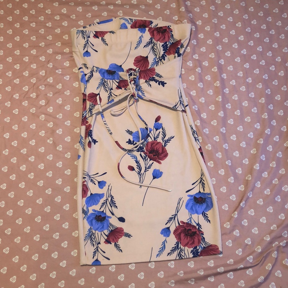 🎉 Floral dress